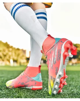 Нова професионална футболна обувки, устойчива на плъзгане дрехи, дишащи обувки за дейности, специална гумена подметка с дълги нокти, впитывающая пот, спортни обувки 33-46